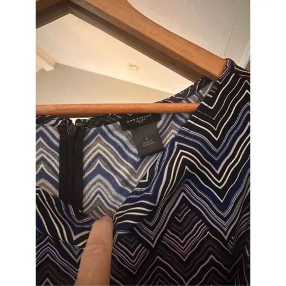 Ann Taylor‎ Size 2 Belted Shift Dress  Blue/Black - Picture 3 of 4